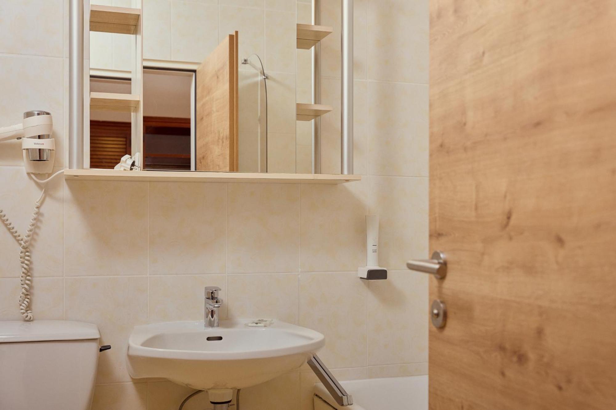 Parkhotel Kirchberg كيرشبرغ ان تيرول المظهر الخارجي الصورة